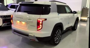 Mahindra XUV 200 